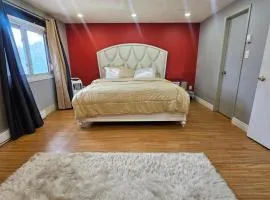 Beautifully furnished 3 bedroom house located close to all attractions