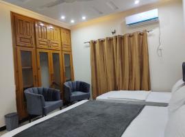 G13 Haven, hotel with hot tubs in Islamabad
