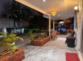 Little Chenang Cottage Guesthouse 5 min walking to beach