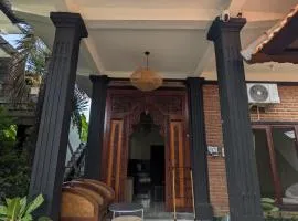 Stellar Cottage Lovina- a villa in Murni's house