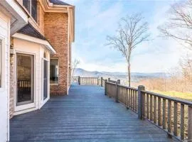10 Min To Dt, 16 Min To Biltmore, Apartment Incl