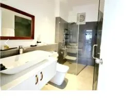 Studio apartment ocean breeze negombo by NB