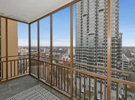 Downtown 2BR condo w balcony