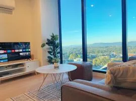 SkyGarden Luxury Condo The Glen by Live Local