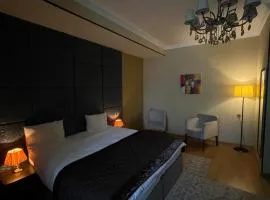 Grand Boutique Hotel