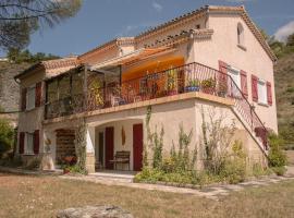 Gîte "Chante' Relle", hotel v destinaci Privas