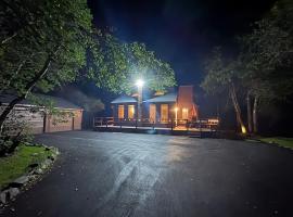 Ash Cottage in Poconos near Camelback & Kalahari, chalet &agrave; Long Pond