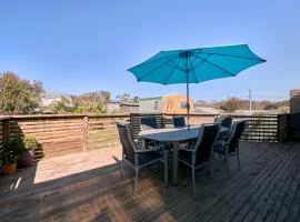 Bird Rock Shack 200m to beach and pet friendly