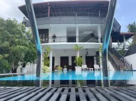 Lucky 's place unawatuna