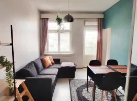 Arctic Pearl City home with Sauna