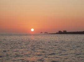 PAROS APARTMENT MELAS b2, hostel em Parikia