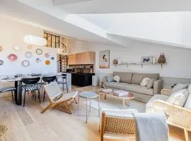 Exceptional location, 2BR right on Place Massena, Newly Renovated