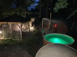Studio z kominkiem Sauna Jacuzzi Hydromasaż