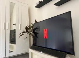 Cosy Studio hyper centre avec kitchenette & Climatisation, hotel in Carpentras