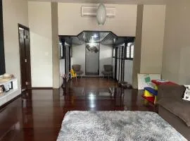 Casa Elegante de Alto Padrão