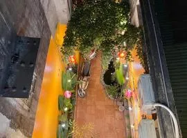 The Little Ha Noi 5 Bedrooms Large Yard Balcony