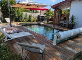 VILLA with swimming pool near Ocean and Forest โรงแรมในอองเกลต์