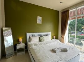 TIL DAWN Phuket, hotel in Ban Karon