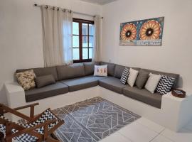 Casa na Ilha Grande ,areia e mar&eacute;, hotel em Angra dos Reis