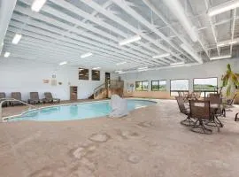 Lakefront Oasis - Amazing Views