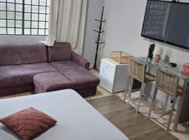 Aconchegante quarto no centro da cidade, Glampingunterkunft in Curitiba