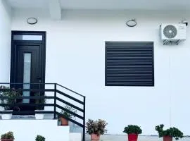 Ledio GuestHouse