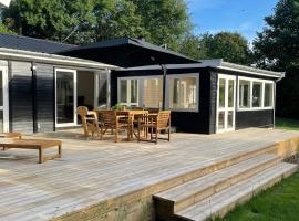 Modern and cozy holiday home, accommodation in J&aelig;gerspris