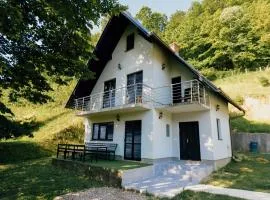 Villa Mostanica, Kozarska Dubica