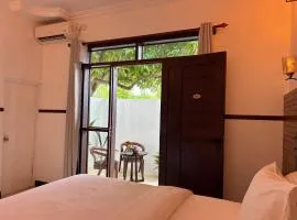 The Sunrise Huraa