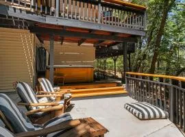 Getaway with Hot Tub, EV Charger