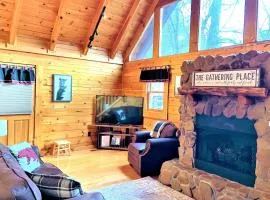 Aunt Beanie's Cabin Pigeon Forge Gatlinburg Hot Tub Air Hockey