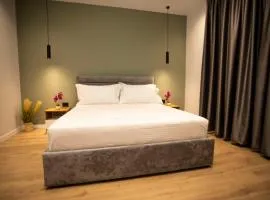 Villa Klaus Center Hotel