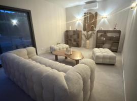 Villa Pavone, hotel in Angoulême