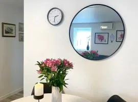 Charming Modern Apartment Close to Moa & Ålesund