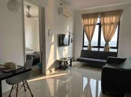 The Stay, Kenwingston Residence - No Wifi, Lake View, Cyberjaya, 1BR, Parking