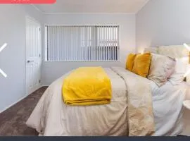 One bedroom with breakfast