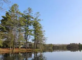 Alpine Lake Lakefront Park Model 4