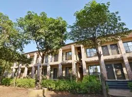 Hotel O Midway Park Resort