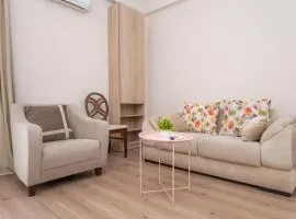 Cozy stay rentals - cozy & bright apartment with 1BR in Tbilisi