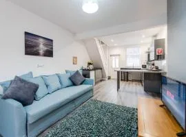 Liverpool Harrow Road Sleeps 6- Infinity Apartment