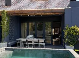 Modern Retreat at Hout Bay Beach
