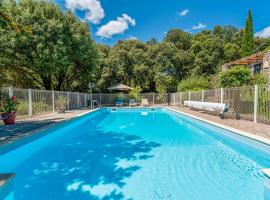 Gite Les Taillades, hotel in Mialet