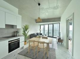 Gorgeous Modern 1BD TerracePoolViews! #183, hotel v destinácii Istanbul