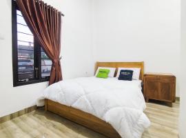 Urbanview Hotel Syariah at Glory Guest House Kota Baru, place to stay in Sultan Thaha Airport