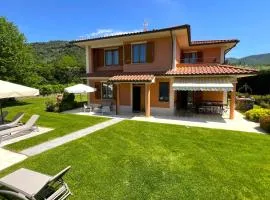 Villino Blu 12 pax villa in Tuscany with private pool