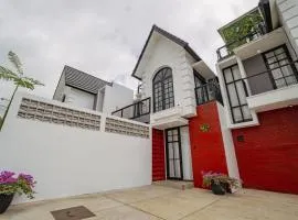 Asri Panderman Villa J-2
