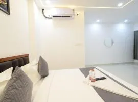Sri Laveeza Hotels
