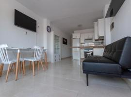 Rayo de Sol Los Cristianos, hotel in Arona