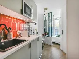 Light Room - Intimate Faubourg