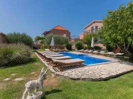 Beautiful Villa Popovica Dvori in Makarska